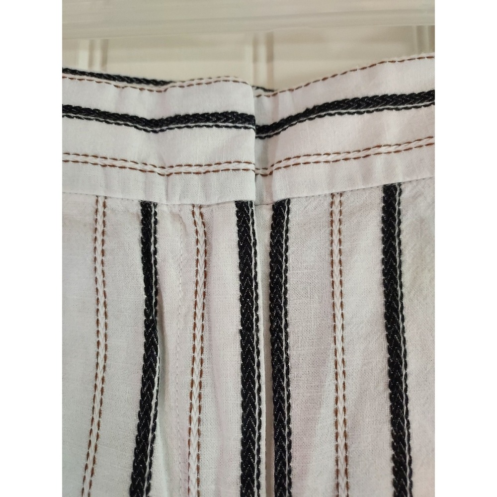 LOFT Outlet Skinny Bermuda Shorts Womens 14 White Black Striped Linen Blend - Picture 2 of 8